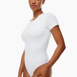 Babaton Contour Crew Shortsleeve Bodysuit